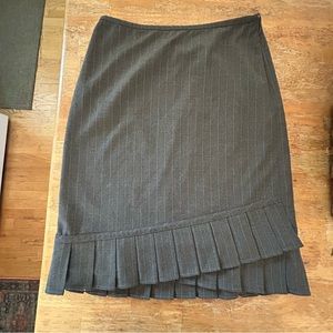 Ann Taylor LOFT, Grey/White Pinstripe Pencil Skirt w/ Pleat Detail - Size 2P